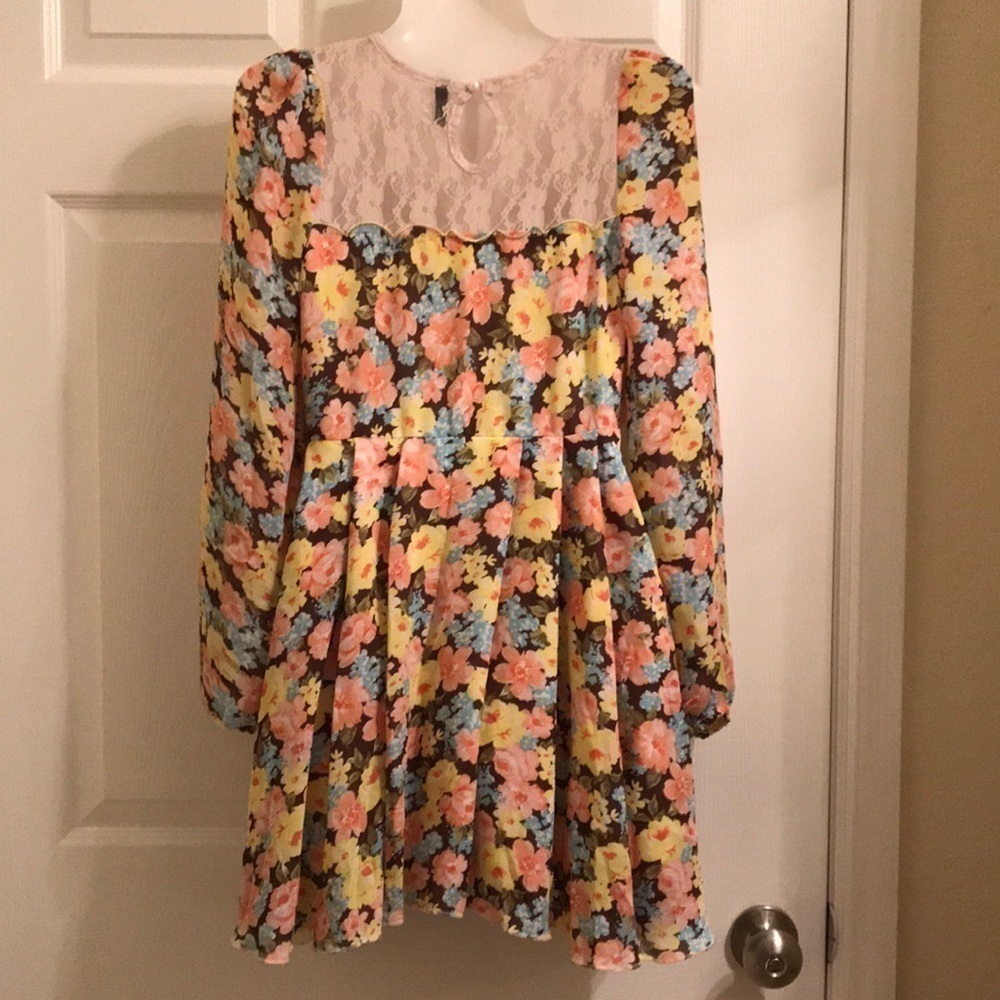 💖 Women’s Dress - Picture 7 of 9